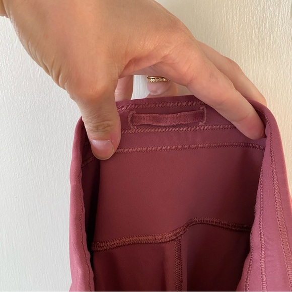 LULULEMON Train Times Crop *21" in So Merlot size 4 - Picture 6 of 11